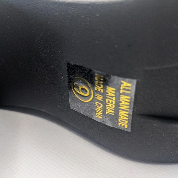 SODA Lace Up Booties with Chunky Heel - Picture 7 of 8